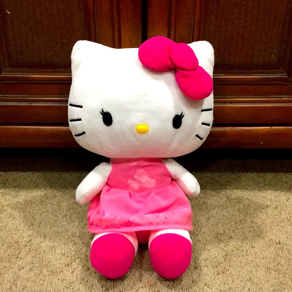 ❣️RARE HELLO KITTY❣️COLLECTION BY SANRIO HARD TO FIND PRETTY CUTE PLUSH TOY .